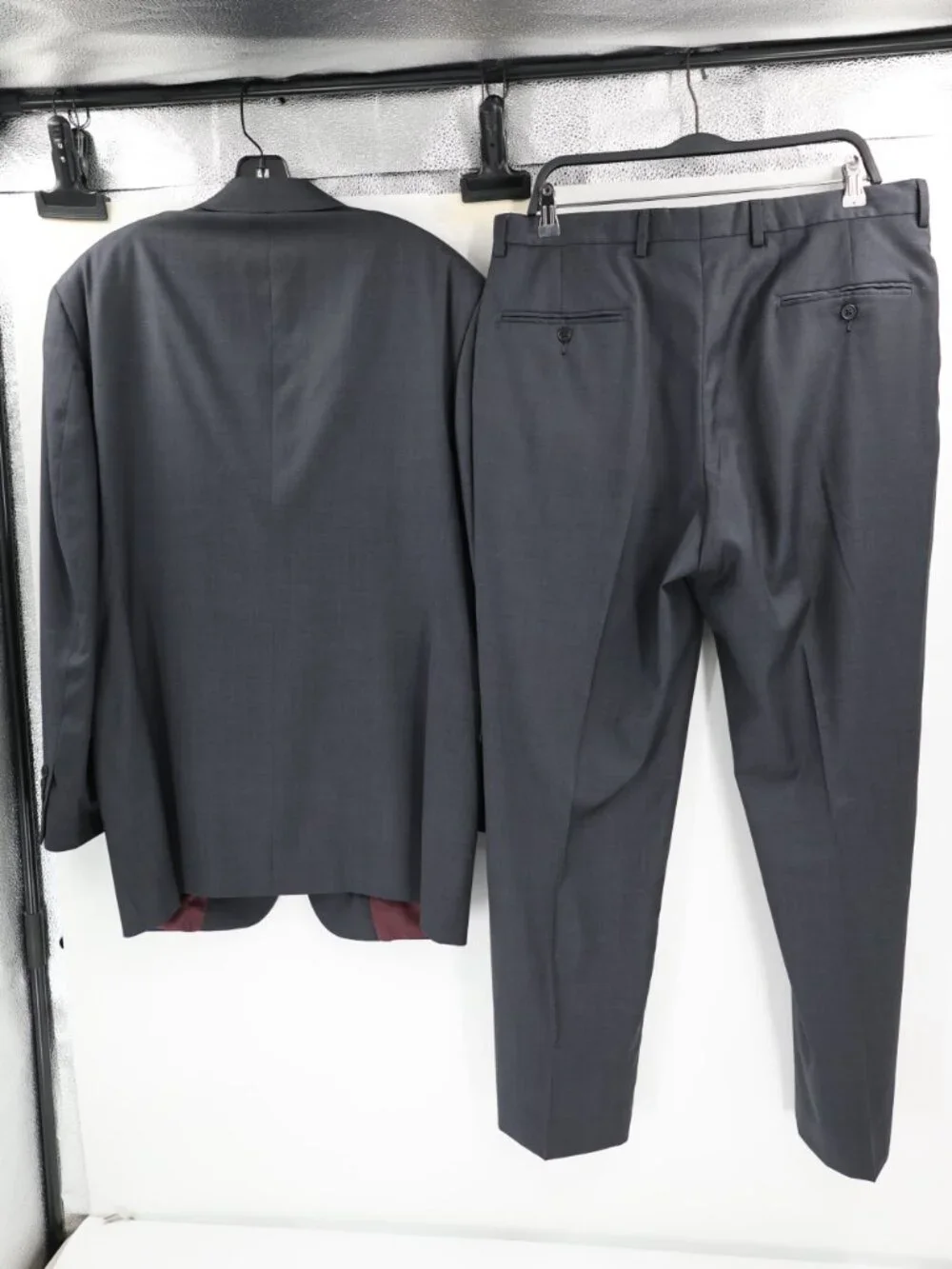 Ted Baker Suit Men’s 42R 36x31 Gray Wool 2 piece notch lapel pleated classic
